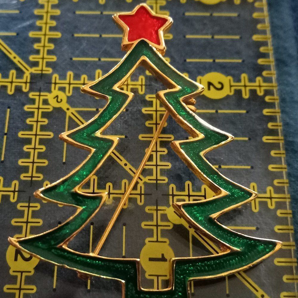 Vintagechristmas Treebrooch